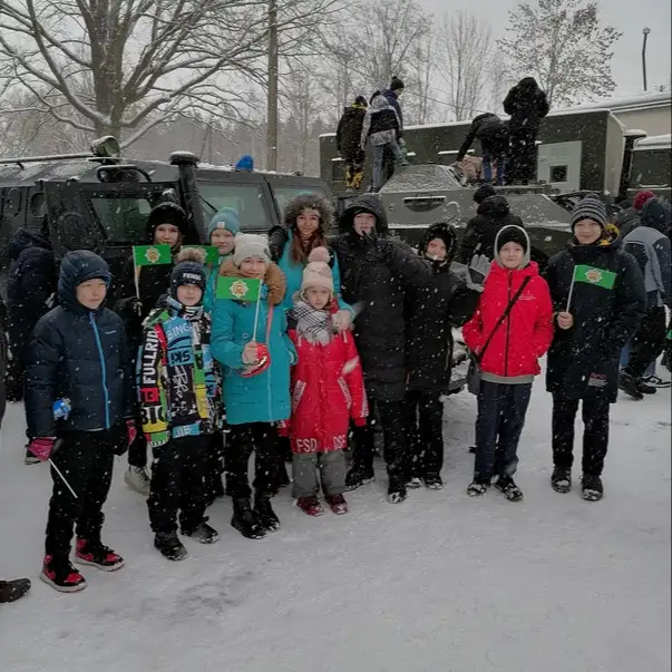 Святое дело Родине служить